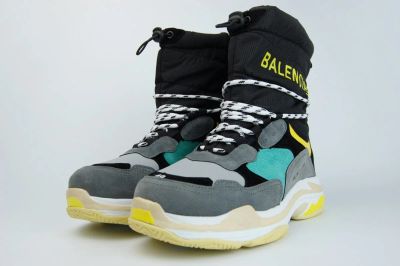 Лот: 16957346. Фото: 1. Сапоги Balenciaga Fur Multicolor... Сапоги