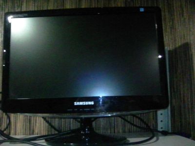 Лот: 7002238. Фото: 1. Samsung B1930N в очень хорошем... ЖК-мониторы