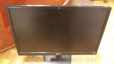 Лот: 10582788. Фото: 1. Монитор LG Flatron E2042C. ЖК-мониторы