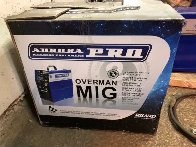 Лот: 12152472. Фото: 1. Полуавтомат Aurora overman 180... Сварочные аппараты