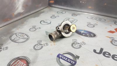 Лот: 23590517. Фото: 1. Корпус термостата Volkswagen Transporter... Двигатель и элементы двигателя