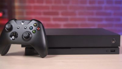 Лот: 11483151. Фото: 1. Xbox One X + 2 диска. Чек. Гарантия... Игровые приставки, консоли
