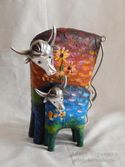 Лот: 3942673. Фото: 1. Интерьерная фигура Корова с теленком. Фигурки, статуэтки