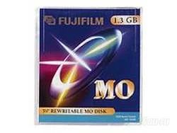 Лот: 2507120. Фото: 1. Диск MO 5.25" 1.3Gb Fujifilm. Оргтехника, ПО, серверы