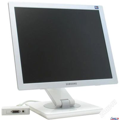 Лот: 1187262. Фото: 1. Монитор Samsung 770P 17" б/у. ЖК-мониторы