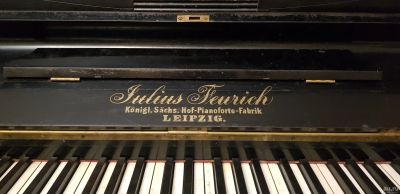 Лот: 18571836. Фото: 1. Пианино Julius Feurich Leipzig... Предметы интерьера и быта