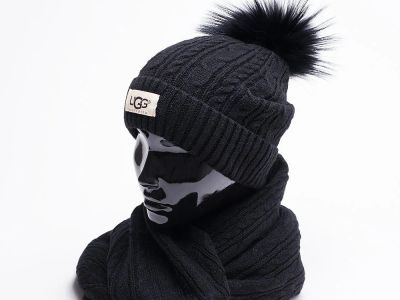 Лот: 16382510. Фото: 1. Комплект UGG( шапка,перчатки,шарф... Шарфы, платки