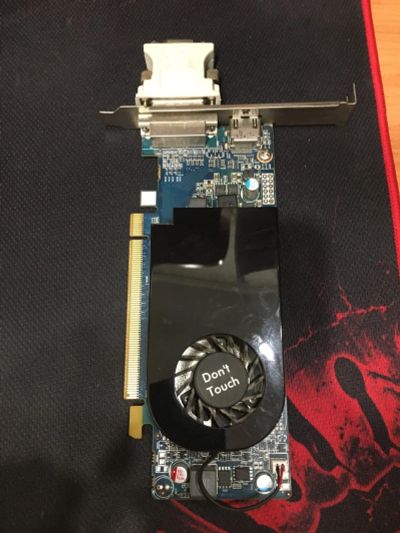 Лот: 17249215. Фото: 1. Видеокарта Radeon HD 8570 2GB... Видеокарты