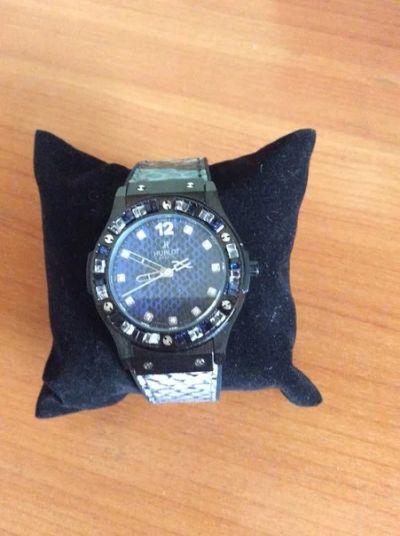 Лот: 4025914. Фото: 1. женские часы hublot новые. Оригинальные наручные часы