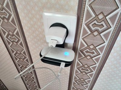 Лот: 3844615. Фото: 1. Полка для зарядки, если нет поблизости... Зарядные устройства, блоки питания, адаптеры сетевые для смартфонов