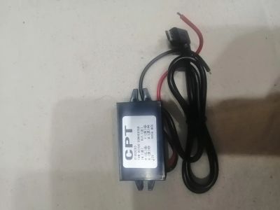 Лот: 25742678. Фото: 1. Ковертер с 12v на 5v. Салон