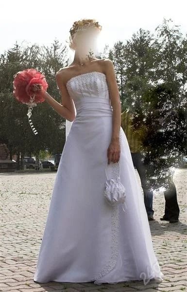 Лот: 2128159. Фото: 1. Элегантное свадебное платье. Другое (свадебная мода)
