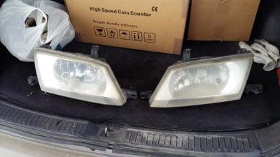 Лот: 10886875. Фото: 1. Фары Nissan Wingroad WFY11 пара. Оптика и освещение