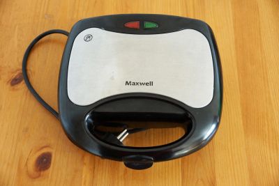 Лот: 9824709. Фото: 1. Сэндвиничница/бутербродница Maxwell... Кухонная