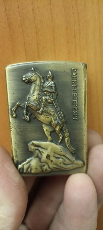 Лот: 24921472. Фото: 1. Зажигалка с пьезоподжигом. Зажигалки, спички, пепельницы