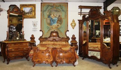 Лот: 3974369. Фото: 1. Спальный гарнитур из массива ручной... Кровати
