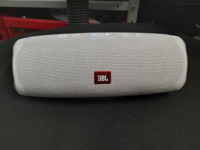 Лот: 17106516. Фото: 1. Беспроводная колонка jbl charge... Красноярск