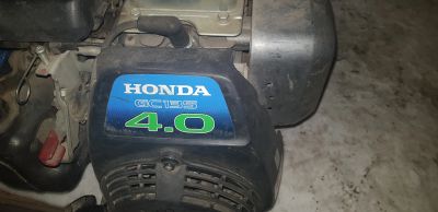 Лот: 13232550. Фото: 1. Бензиновый генератор Honda gc135... Бензо-, мотоинструмент