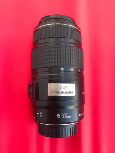 Лот: 17903241. Фото: 1. Объектив Canon EF 75-300 mm f... Объективы