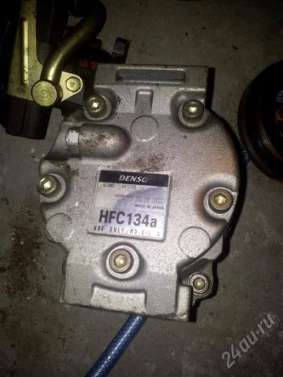 Лот: 2491481. Фото: 1. компрессор кондиционера denso... Двигатель и элементы двигателя