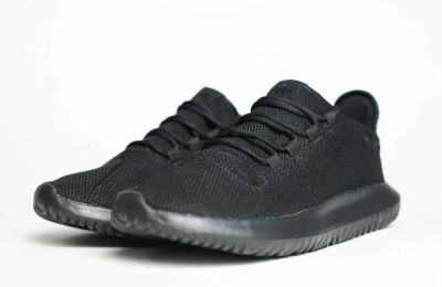 Лот: 16843555. Фото: 1. Кроссовки женские Adidas Tubular... Кеды, кроссовки, слипоны