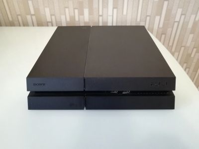 Лот: 12770608. Фото: 1. Sony PlayStation 4 1000 Gb + игры... Игры для консолей