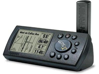 Лот: 5831767. Фото: 1. Автомобильный GPS-навигатор Garmin... GPS-навигаторы