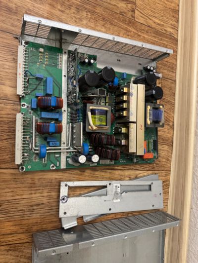 Лот: 25899778. Фото: 1. Остатки от блока питания 220 на... Другое (компьютеры, оргтехника, канцтовары)