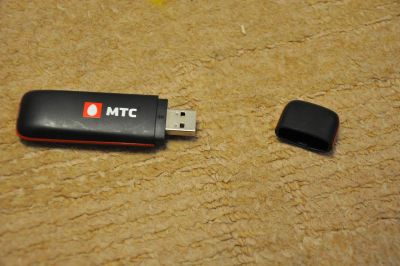 Лот: 4349795. Фото: 1. usb модем МТС mts 3G Huawei E171. Проводные модемы