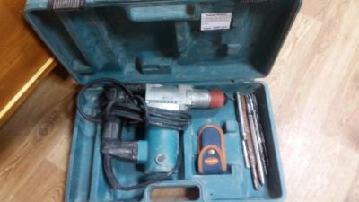 Лот: 9181816. Фото: 1. перфоратор мощностью Makita HR2010. Электроинструмент