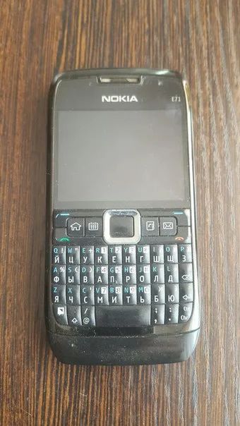 Лот: 6400306. Фото: 1. Nokia e71. Кнопочные мобильные телефоны