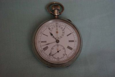 Лот: 5975142. Фото: 1. Старинные серебрянные часы хронограф... Оригинальные наручные часы