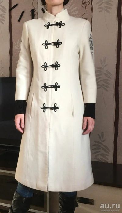Лот: 15426971. Фото: 1. Пальто эксклюзивное. Верхняя одежда