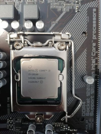 Лот: 25508060. Фото: 1. Процессор intel core i3-10100. Процессоры