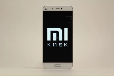 Лот: 8139393. Фото: 1. Xiaomi mi5 64Gb Белый.В Наличии... Смартфоны