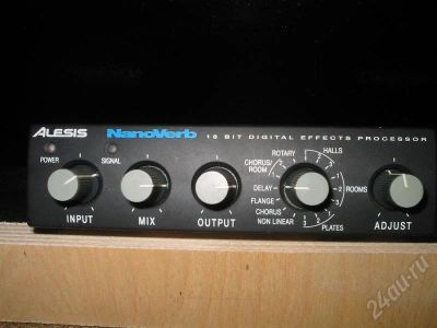 Лот: 202934. Фото: 1. Вокальный процессор эффектов ALESIS... Другое (профессиональный звук)