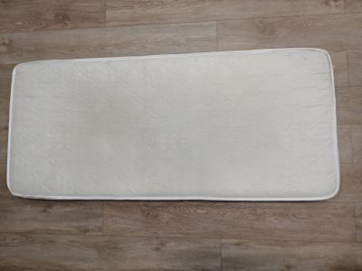 Лот: 17699906. Фото: 1. Матрас 1600х700х80 БУ пенополиуритан... Детские матрасы