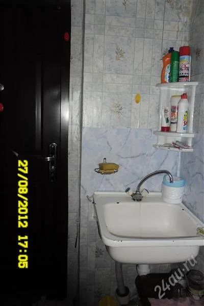 Лот: 2012704. Фото: 1. Продам гостинку на Воронова 1050. Квартиры, студии
