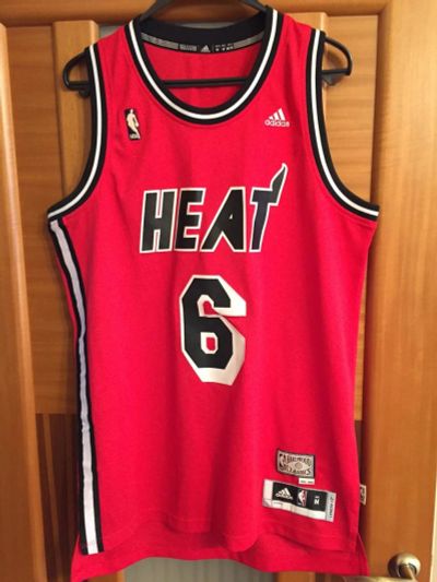 Лот: 8877014. Фото: 1. Баскетбольная майка Miami HEAT... Форма