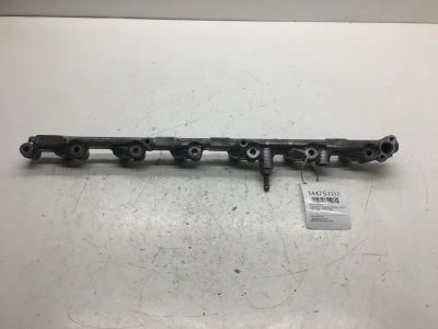 Лот: 20387076. Фото: 1. Рейка топливная Toyota Mark Ii... Топливная система