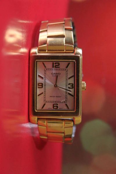 Лот: 4651199. Фото: 1. Оригинальные часы Casio Позолоченные... Оригинальные наручные часы