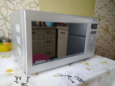 Лот: 10301926. Фото: 1. Микроволновка Panasonic (на запчасти... Микроволновки, мини-печи