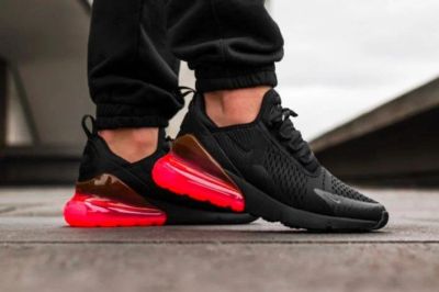 Лот: 11406897. Фото: 1. Nike Air Max 270. Кеды, кроссовки, слипоны
