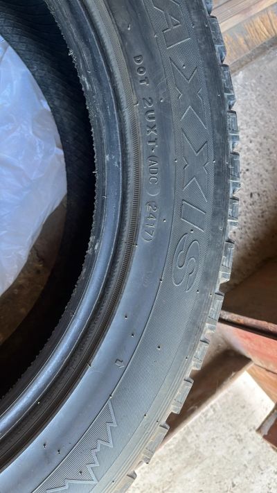 Лот: 25525132. Фото: 1. Шины R19 245/55 (пара). Шины