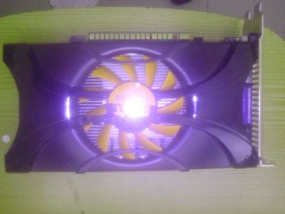 Лот: 6745392. Фото: 1. Geforce GTS 450 1Gb. Видеокарты