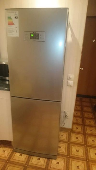Лот: 7111181. Фото: 1. Холодильник с морозильником LG... Холодильники, морозильные камеры