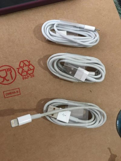 Лот: 10148220. Фото: 1. Apple Lightning to USB Cable. Дата-кабели, переходники