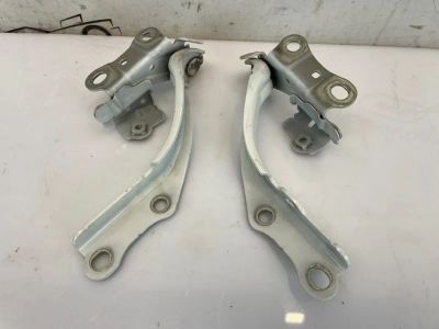 Лот: 24912900. Фото: 1. петли капота Toyota Camry XV70. Двигатель и элементы двигателя