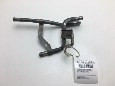Лот: 20401546. Фото: 1. Патрубок системы охлаждения Nissan... Двигатель и элементы двигателя