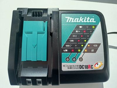 Лот: 18999315. Фото: 1. Зарядное makita DC18RC. Запчасти